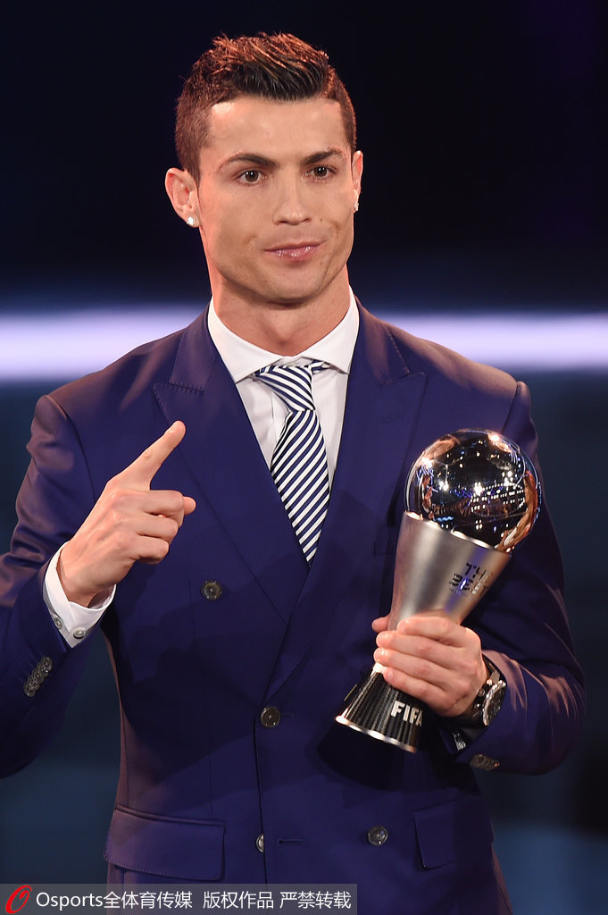 德天空：桑德兰、狼队有意瑞尔森；该球员一直想去英超踢球（德媒：狼队与桑德兰有意引进瑞尔森，球员长期心仪英超）