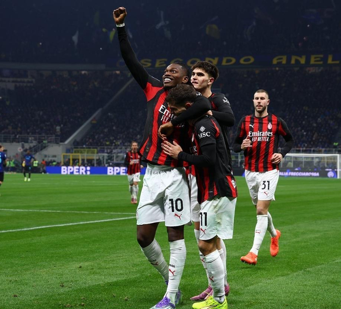 意甲知名评论员：迈尼昂不是耍脾气不续约，他只想看到米兰管理层的诚意！（意甲名嘴：迈尼昂并非赌气拒续约，只盼米兰管理层展现诚意）