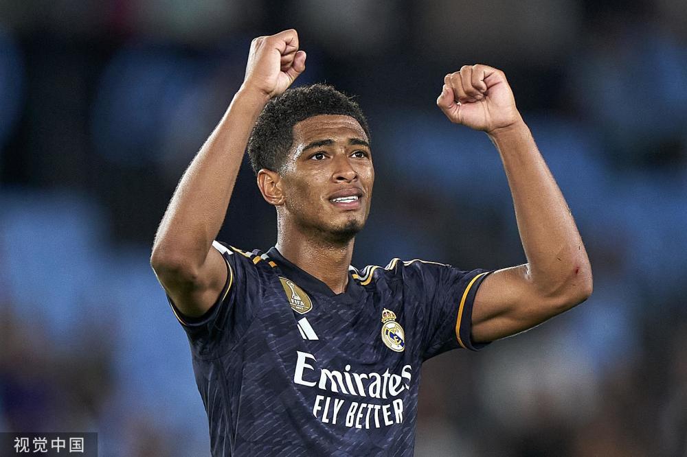 巴顿：李嗣镕一直很努力地训练，他的中超首秀应该是满分（巴顿称李嗣镕训练刻苦：中超首秀堪称满分）