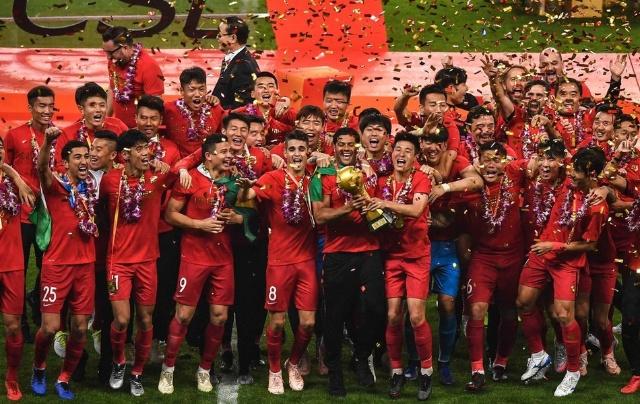 U15国足东亚杯名单：泰山足校5人领衔，申花梯队3人（东亚杯U15国足大名单出炉：泰山足校五将领衔，申花梯队三人入选）