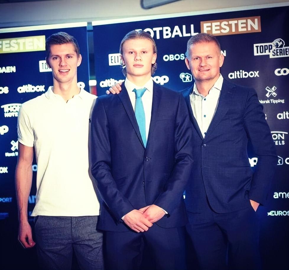 记者：纽卡和桑德兰有意贡多齐，拉齐奥估价2500-3000万欧（记者：纽卡、桑德兰有意引进贡多齐，拉齐奥标价2500万-3000万欧元）