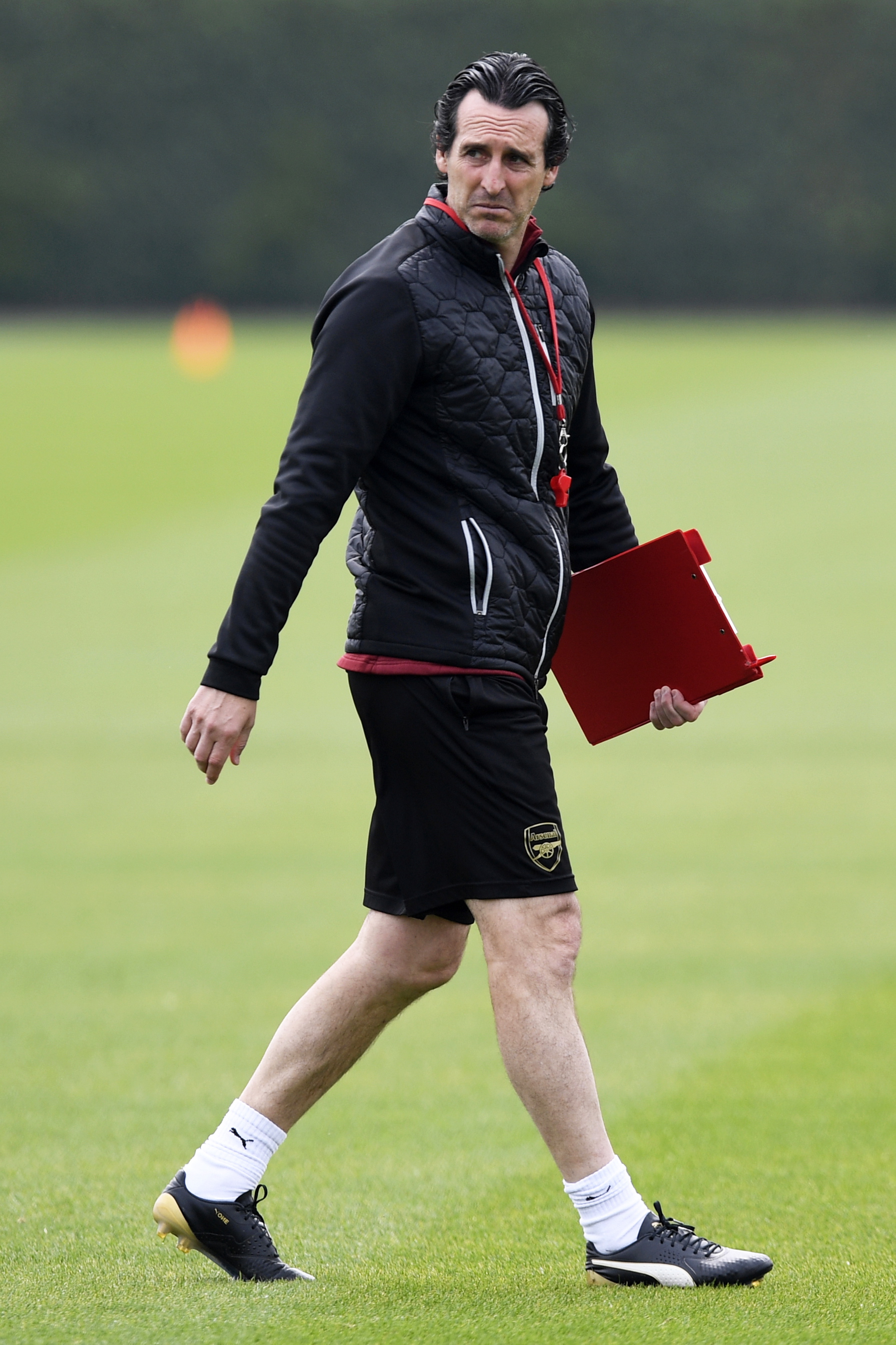 科莫利：很高兴尤文拥有斯帕莱蒂；意大利人非常热爱足球（科莫利：尤文拥有斯帕莱蒂令人欣喜，意大利人对足球充满热情）